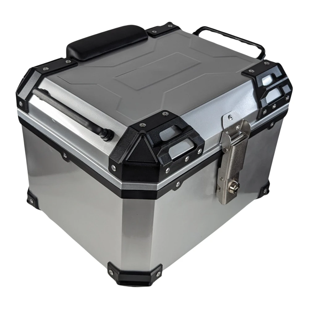 Univerzális motoros topcase 45L ezüst - szögletes sisaktartó doboz 1 sisakhoz