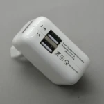 Kettős USB hálózati töltő 2,1A és 1A kimenettel tabletekhez és mobilokhoz