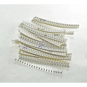 YourLed SMD 0603 kondenzátor készlet - 720 kondenzátor, 36 érték 1pF-től 10uF-ig