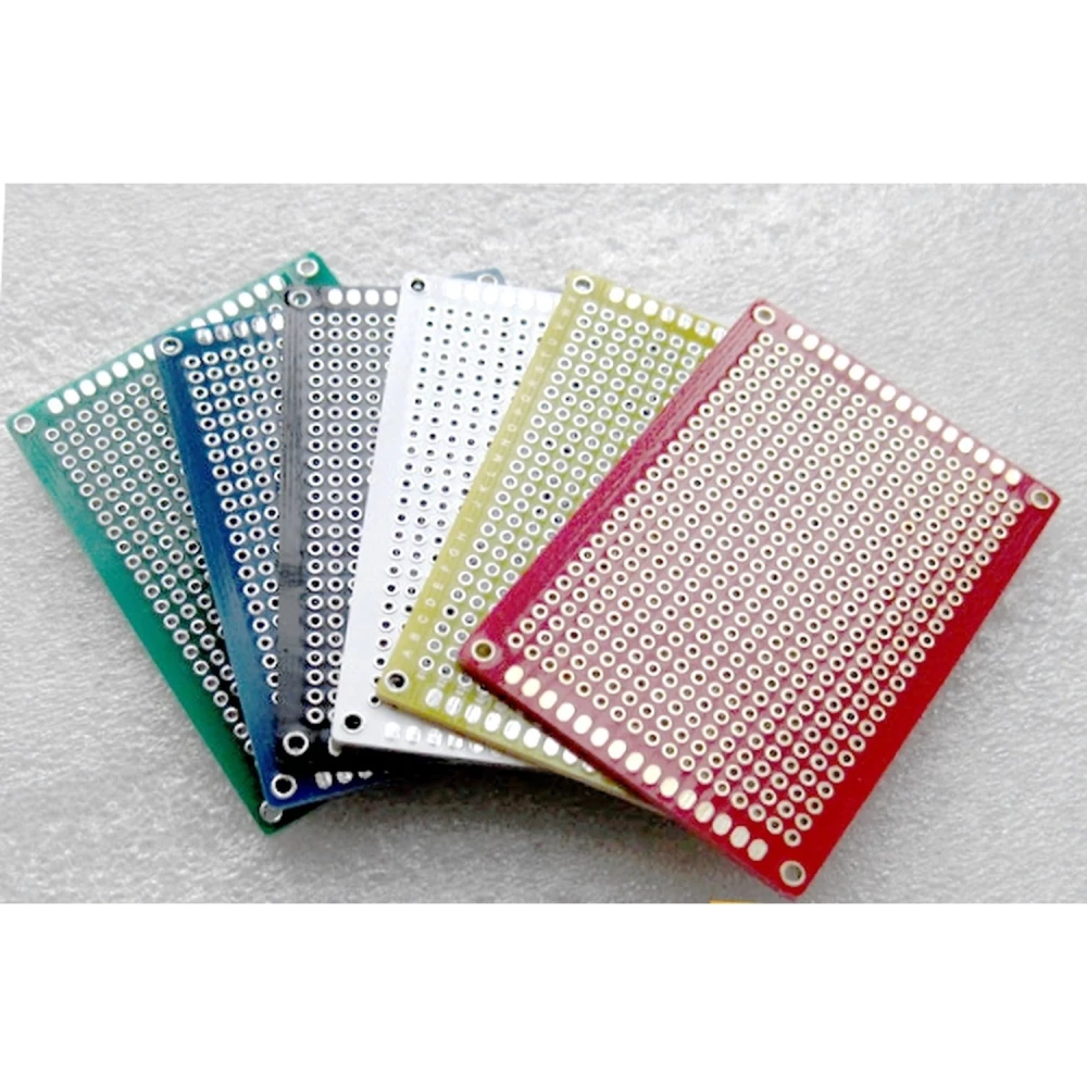 5x7 cm-es zöld bakelit prototípuslap elektronikai projektekhez